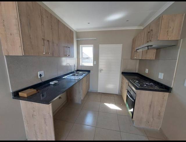 3 BEDROOM TOWNHOUSE FOR SALE IN RIVERSPRAY LIFESTYLE ESTATE